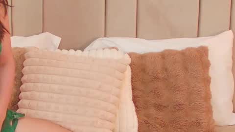 Rachell online show from 03/01/25, 03:05