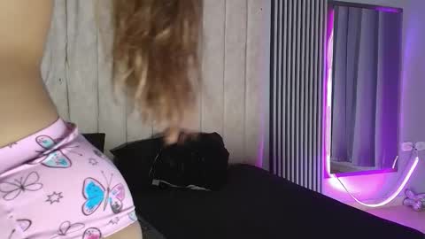 Snapshot of rachell_owen chatting on 10/03/25, 05:04 rachell_owen online show from 10/03/25, 05:04