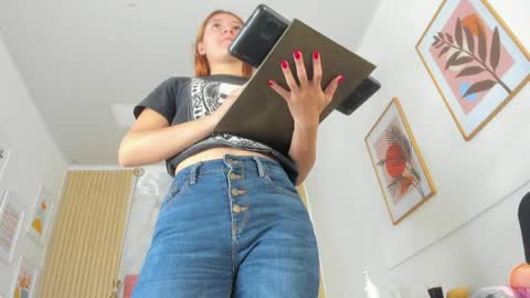 Snapshot of rachellesc chatting on 06/11/26, 12:03 rachellesc online show from 06/11/26, 12:03