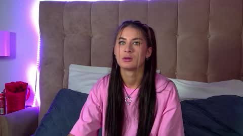 Snapshot of rachellsimpson chatting on 10/10/25, 06:40 RachellSimpson online show from 10/10/25, 06:40