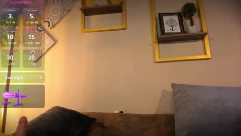 RACHEL online show from 10/04/25, 03:32