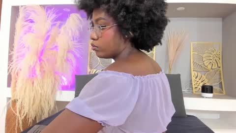 Rachel Stevens online show from 09/24/25, 01:36