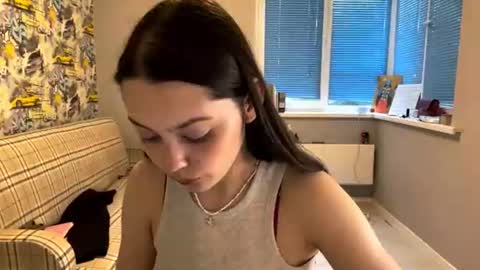 Elizabeth online show from 07/06/26, 03:03