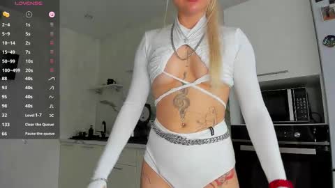 radiance_ online show from 09/11/25, 06:57