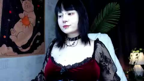 Snapshot of radiant_lane chatting on 12/19/25, 06:42 radiant_lane online show from 12/19/25, 06:42