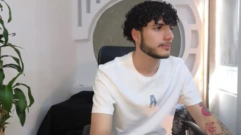 R A F A E L online show from 10/19/25, 08:20