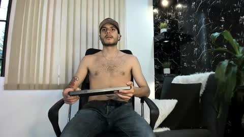 R A F A E L online show from 11/20/25, 09:47