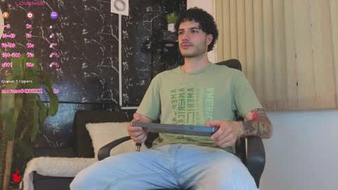 Snapshot of rafael_mendez chatting on 04/03/26, 08:51 R A F A E L online show from 04/03/26, 08:51