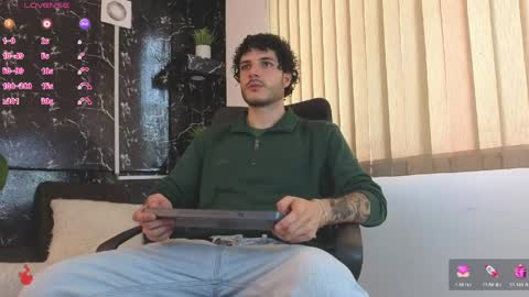 Snapshot of rafael_mendez chatting on 04/05/26, 09:12 R A F A E L online show from 04/05/26, 09:12