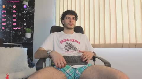Snapshot of rafael_mendez chatting on 04/24/26, 08:55 R A F A E L online show from 04/24/26, 08:55