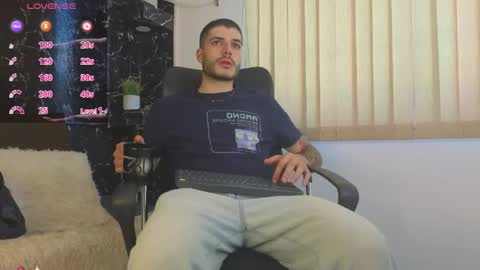 Snapshot of rafael_mendez chatting on 05/24/26, 08:36 R A F A E L online show from 05/24/26, 08:36