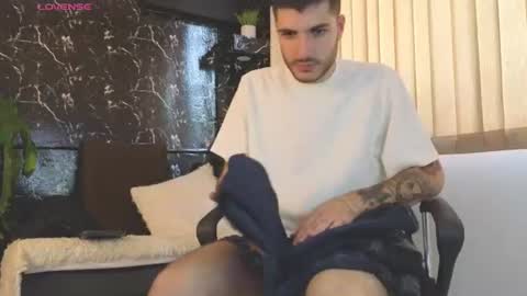 R A F A E L online show from 06/20/26, 07:49