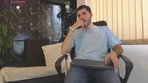 R A F A E L online show from 07/01/26, 07:57