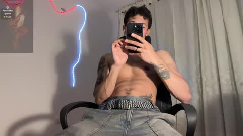 Snapshot of rafael_stone1 chatting on 03/22/26, 02:37 NEW IG online show from 03/22/26, 02:37