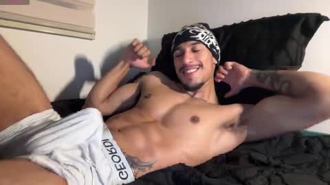 Snapshot of rafael_stone1 chatting on 04/18/26, 04:38 NEW IG online show from 04/18/26, 04:38