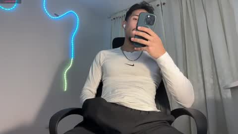 Snapshot of rafael_stone1 chatting on 04/21/26, 12:45 NEW IG online show from 04/21/26, 12:45
