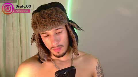 Snapshot of rafael_stone1 chatting on 05/27/26, 02:08 NEW IG online show from 05/27/26, 02:08