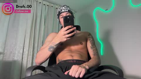 Snapshot of rafael_stone1 chatting on 05/29/26, 02:20 NEW IG online show from 05/29/26, 02:20