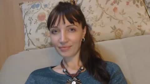 Rafaella online show from 11/20/25, 11:48