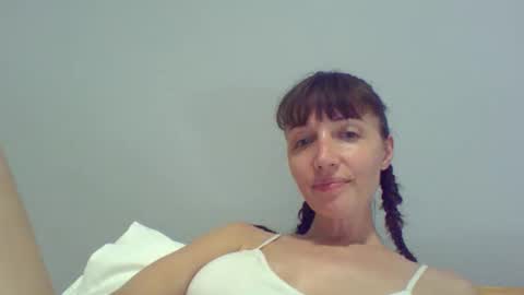 Rafaella online show from 06/10/26, 03:33