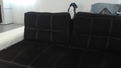 rafaelosteel online show from 10/20/25, 02:50