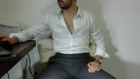 Snapshot of rafaelssk chatting on 12/08/24, 10:08 elenacam online show from 12/08/24, 10:08