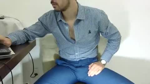Snapshot of rafaelssk chatting on 12/23/24, 09:16 elenacam online show from 12/23/24, 09:16