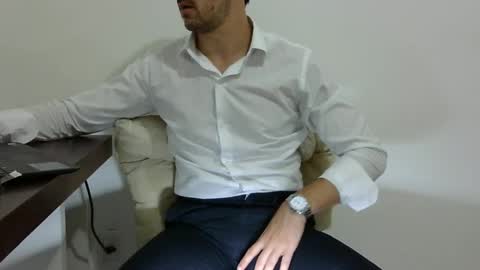 Snapshot of rafaelssk chatting on 03/10/25, 11:27 elenacam online show from 03/10/25, 11:27