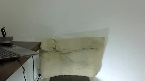 Snapshot of rafaelssk chatting on 02/06/26, 09:23 elenacam online show from 02/06/26, 09:23