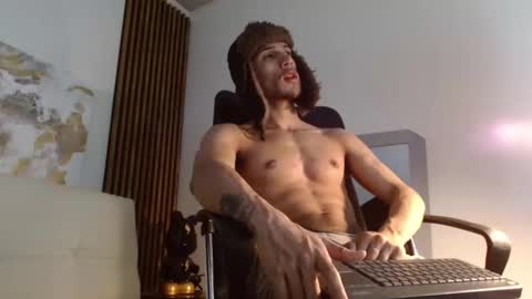 IG online show from 01/10/25, 03:50