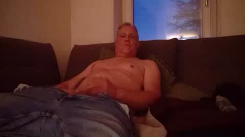 raffael303 online show from 09/19/25, 06:08