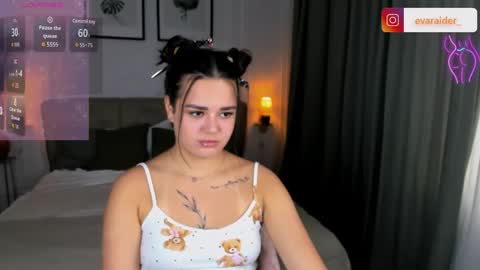 Snapshot of raidereva_ chatting on 06/05/26, 05:36 Eva online show from 06/05/26, 05:36