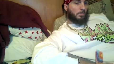 Snapshot of raidersman757 chatting on 02/08/25, 11:45 hitman online show from 02/08/25, 11:45