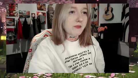 Snapshot of raiingurl chatting on 10/02/25, 06:31 Kate online show from 10/02/25, 06:31