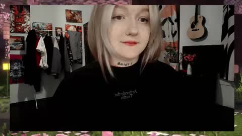 Snapshot of raiingurl chatting on 10/15/25, 06:02 Kate online show from 10/15/25, 06:02