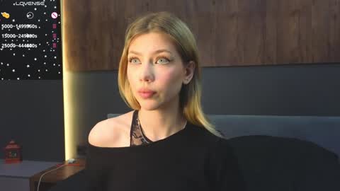 Lisa online show from 02/03/25, 09:29