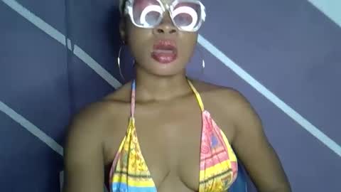 Snapshot of rainbow_baby26 chatting on 09/22/25, 07:05 rainbow baby26 online show from 09/22/25, 07:05