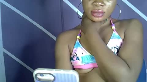 Snapshot of rainbow_baby26 chatting on 09/25/25, 07:28 rainbow baby26 online show from 09/25/25, 07:28