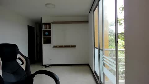 Jennyindependent model . online show from 01/05/25, 03:23