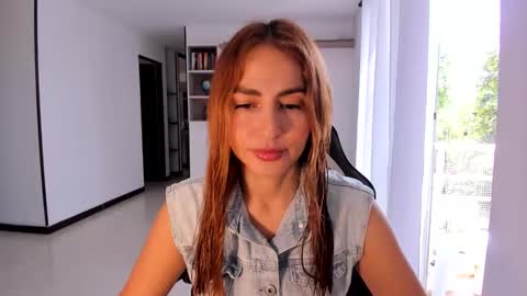Jennyindependent model . online show from 02/19/26, 04:47