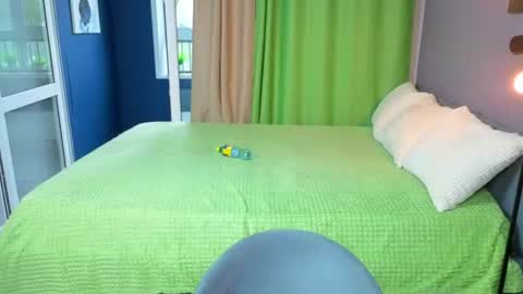 rainevi online show from 06/10/26, 12:37