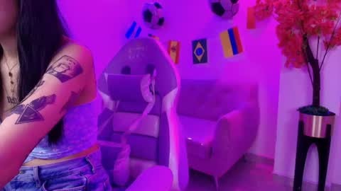 Rainy  online show from 06/30/26, 12:06