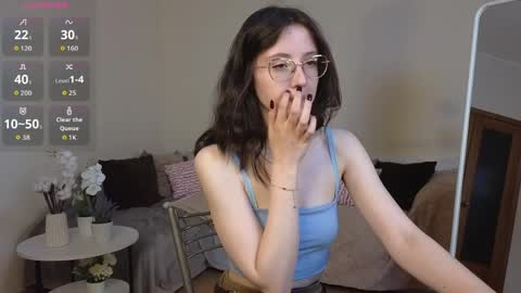 Snapshot of rainybella chatting on 05/20/26, 07:47 rainybella online show from 05/20/26, 07:47