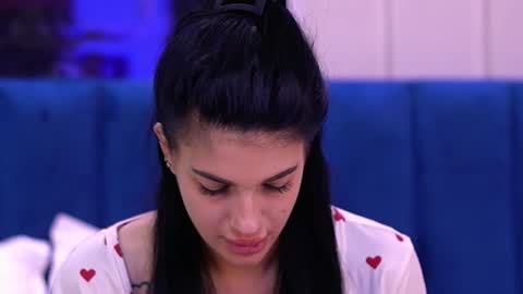 Raisa online show from 12/04/24, 02:09