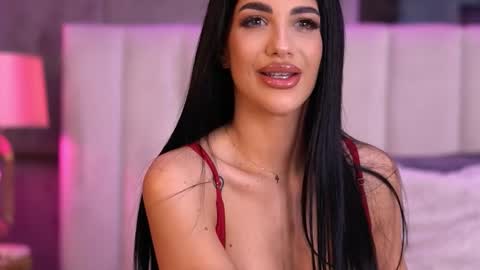 Snapshot of raisakali chatting on 11/25/25, 04:51 Raisa online show from 11/25/25, 04:51