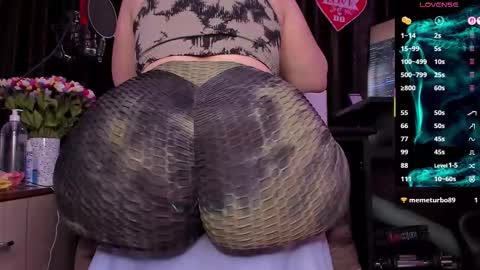 Laura online show from 09/26/25, 03:10