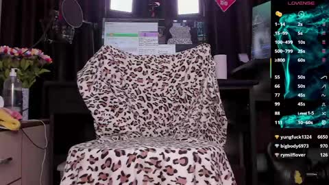 Laura online show from 05/16/26, 10:36