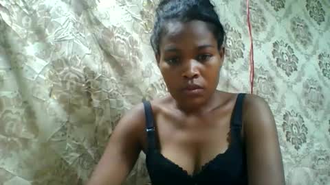 Snapshot of raissalove688460 chatting on 06/03/26, 02:33 raissalove688460 online show from 06/03/26, 02:33
