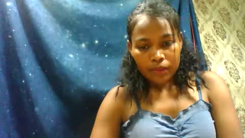 Snapshot of raissalove688460 chatting on 06/05/26, 07:14 raissalove688460 online show from 06/05/26, 07:14