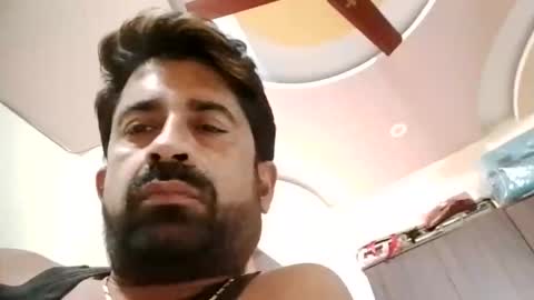 macho online show from 10/28/25, 08:51